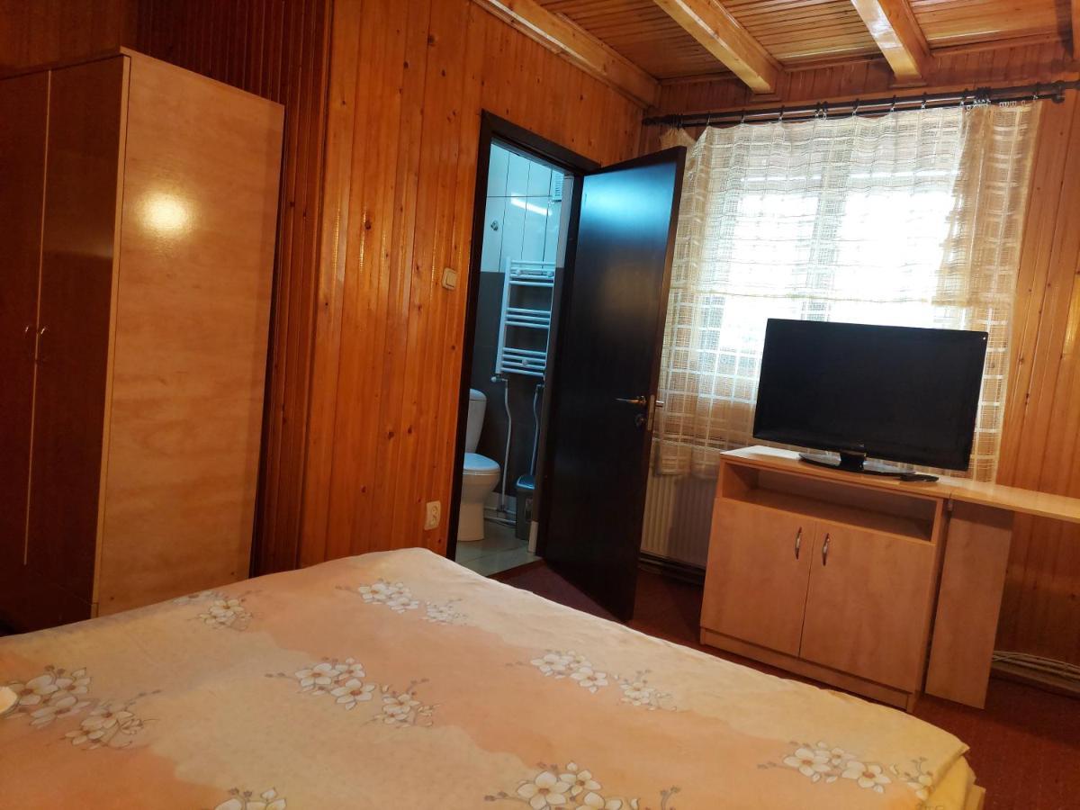 Pensiune Casa Barcaru Azuga Exteriör bild